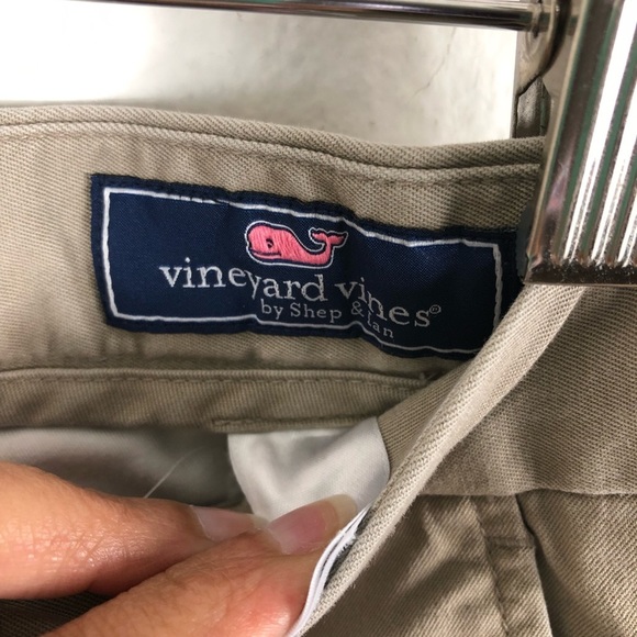 Vineyard Vines size 28/32 Breaker Pants Chino khaki Pants - Picture 3 of 8